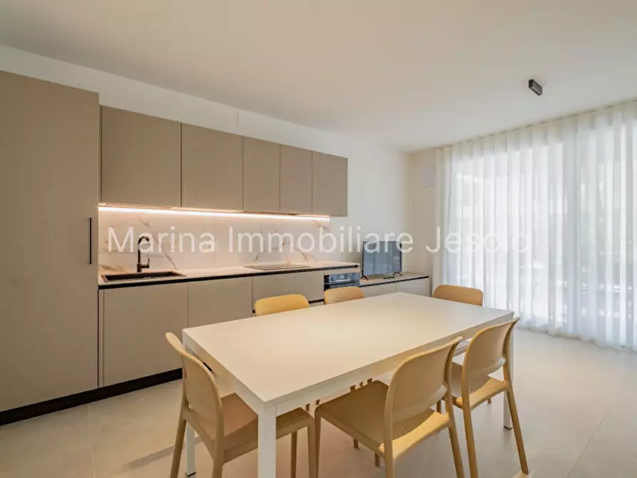 Immagine 8 di Appartamento in vendita  in VIA CEOLOTTO a Jesolo