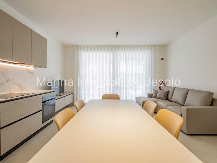 Immagine 9 di Appartamento in vendita  in VIA CEOLOTTO a Jesolo