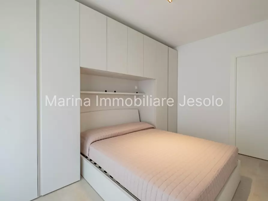 Immagine 22 di Appartamento in vendita  in VIA CEOLOTTO a Jesolo