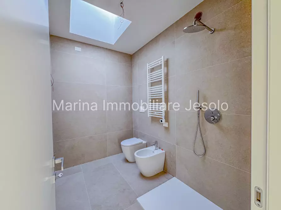 Immagine 12 di Appartamento in vendita  in via ceolotto a Jesolo