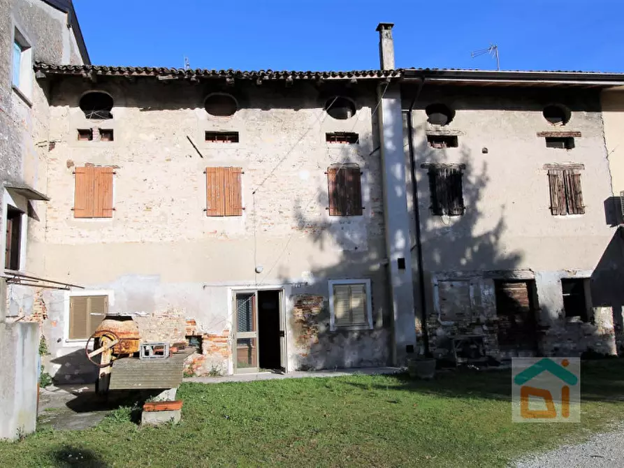 Immagine 1 di Rustico / casale in vendita  in Piazza Plebiscito 1 a Porpetto