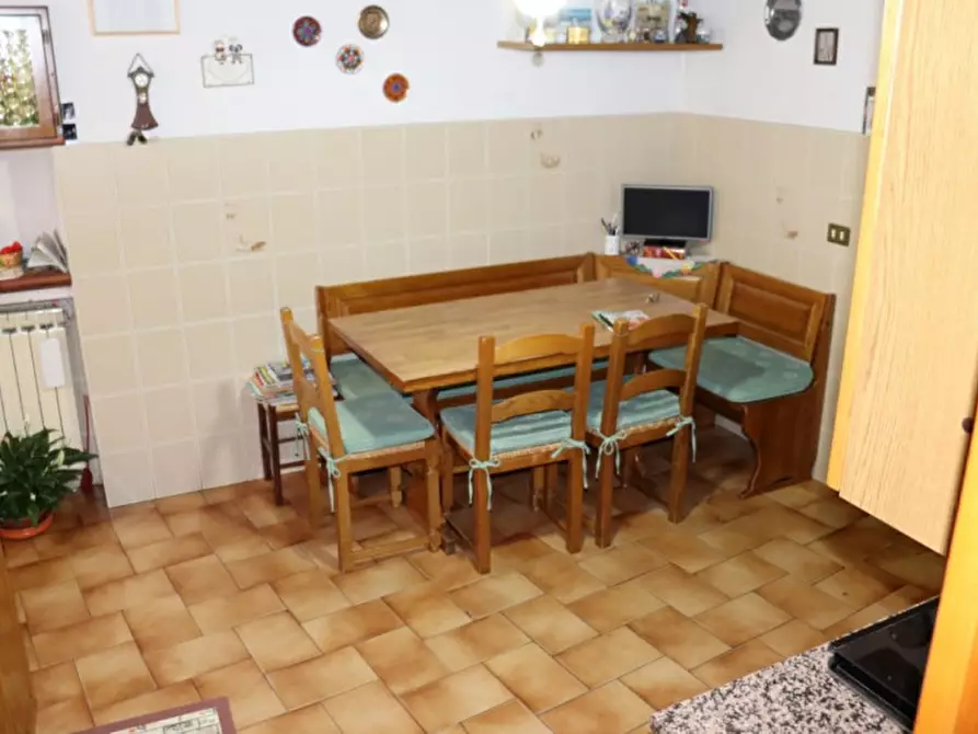 Immagine 1 di Appartamento in vendita  in via Cennano a Montevarchi