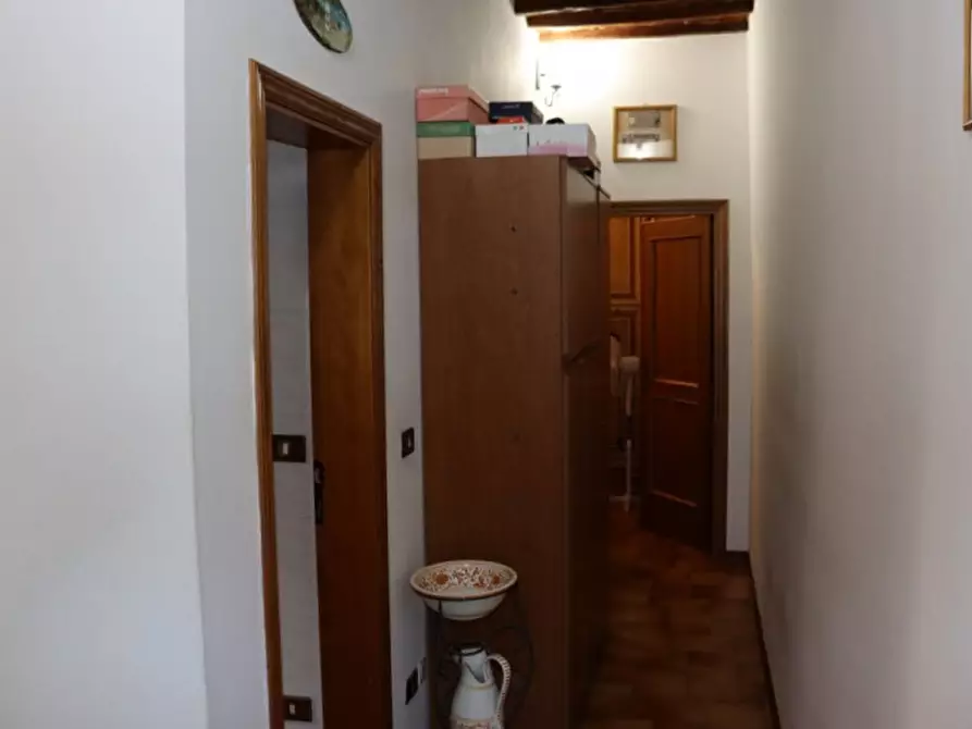 Immagine 10 di Appartamento in vendita  in via Cennano a Montevarchi