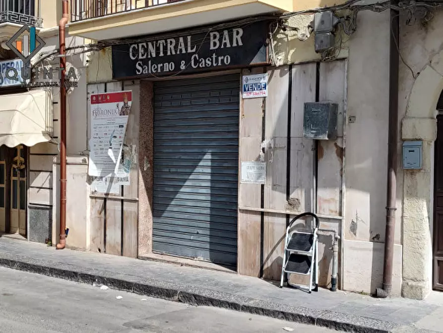 Immagine 1 di Negozio in vendita  in via Vittorio Emanuele n.28 a Palagonia