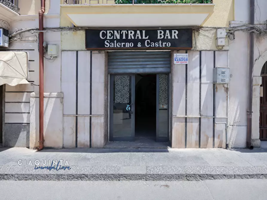 Immagine 1 di Negozio in vendita  in via Vittorio Emanuele n.28 a Palagonia