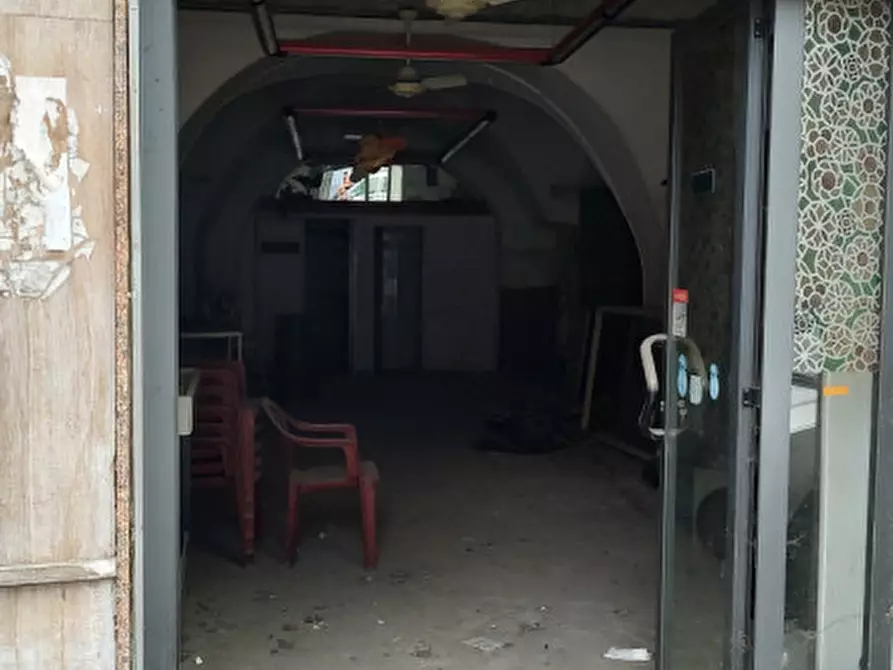 Immagine 7 di Negozio in vendita  in via Vittorio Emanuele n.28 a Palagonia