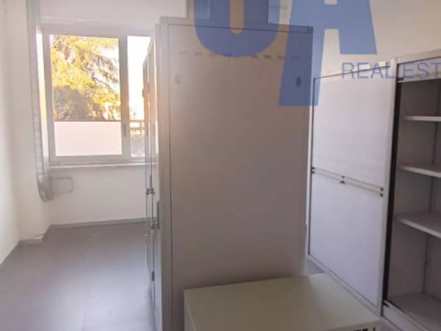 Immagine 21 di Ufficio in affitto  in VIA CAMPANIA a Monza