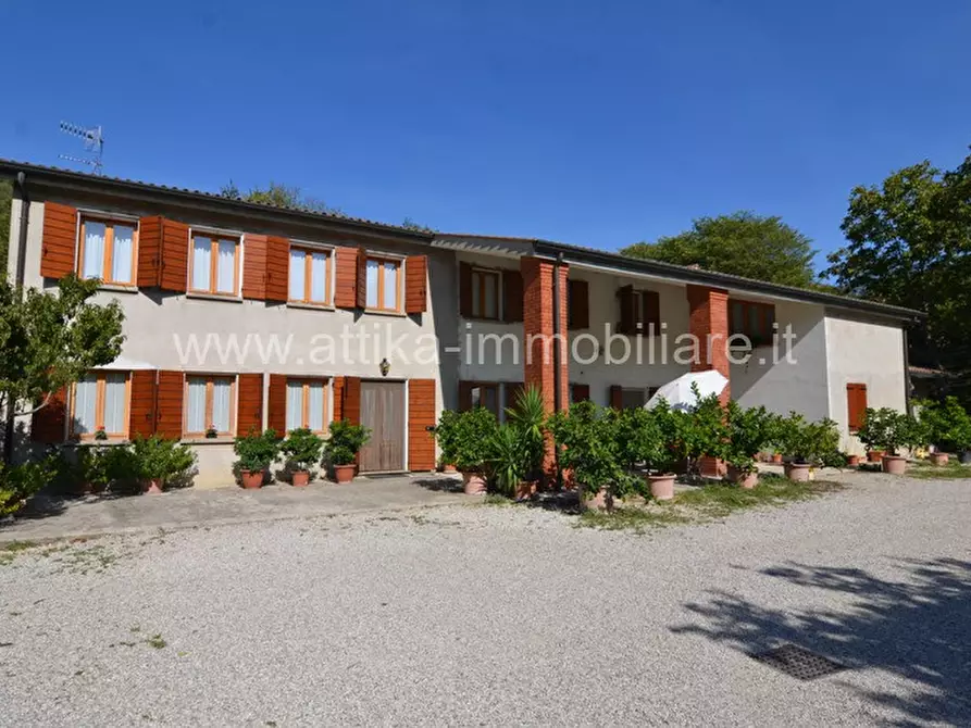Immagine 1 di Rustico / casale in vendita  in Via Gobetti a Montegrotto Terme