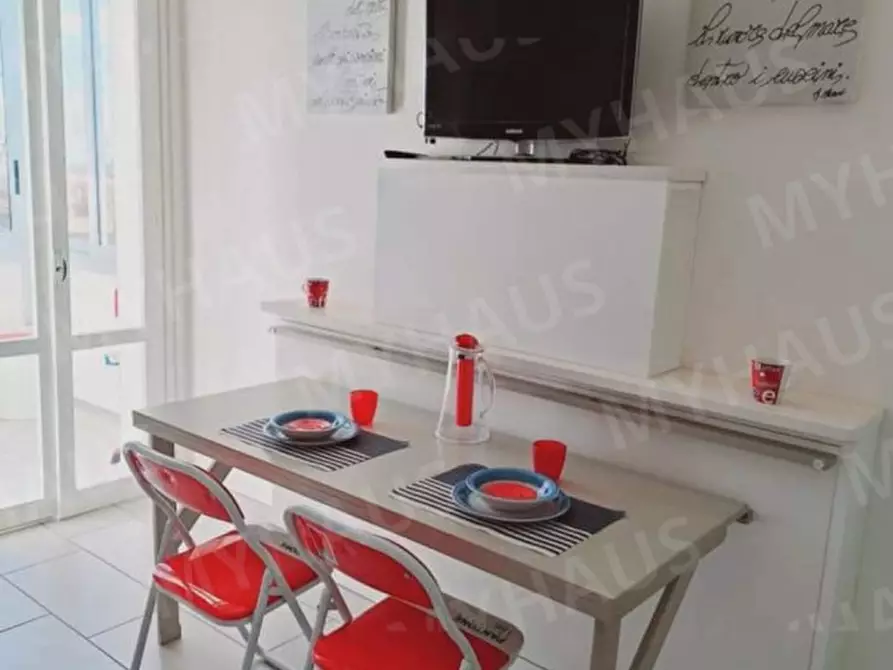 Immagine 5 di Appartamento in vendita  in Viale Michelangelo Buonarroti 3 a Cesenatico