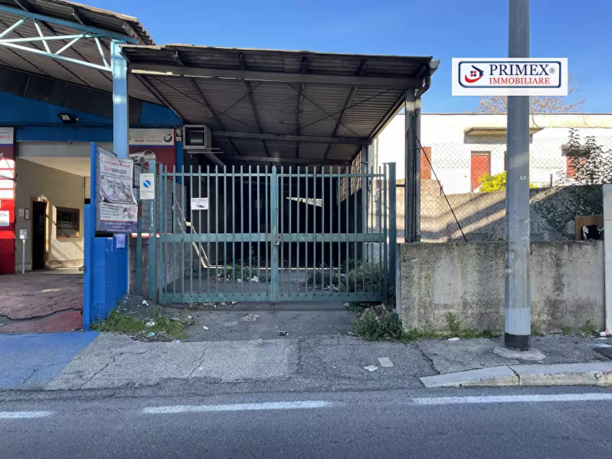 Immagine 6 di Capannone industriale in affitto  in VIA CASILINA a Roma