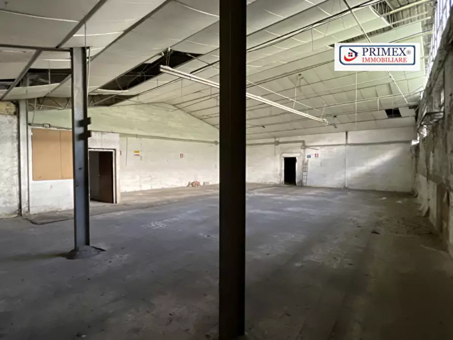 Immagine 9 di Capannone industriale in affitto  in VIA CASILINA a Roma