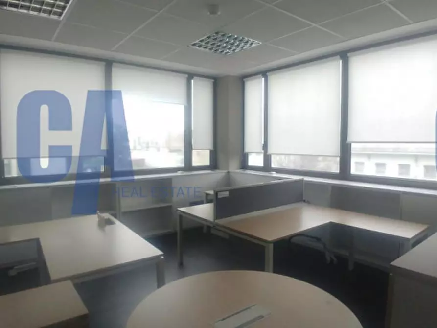 Immagine 10 di Ufficio in affitto  in VIA GALLARATE a Milano