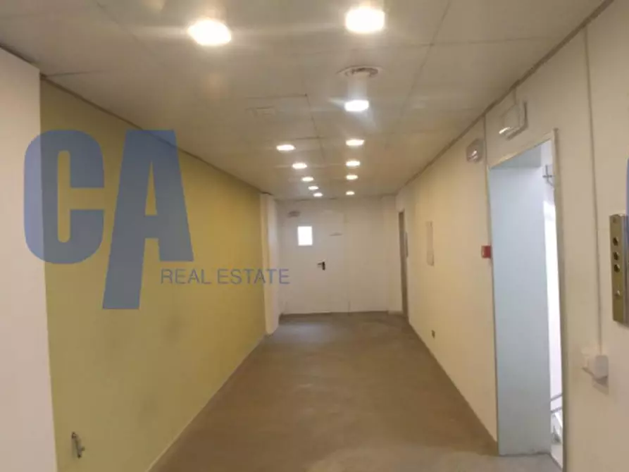 Immagine 3 di Ufficio in affitto  in VIA GALLARATE a Milano