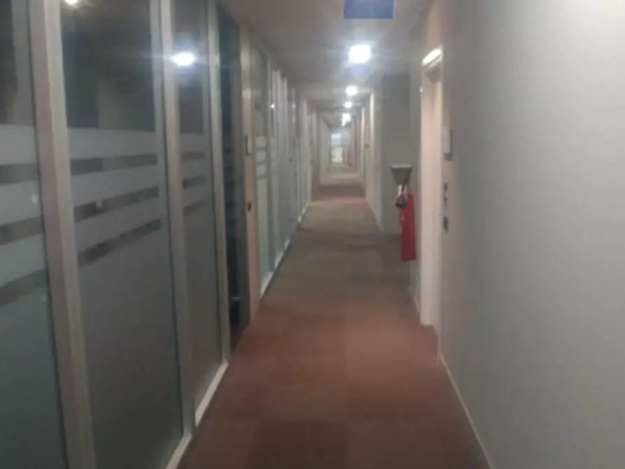 Immagine 15 di Ufficio in affitto  in VIA GALLARATE a Milano