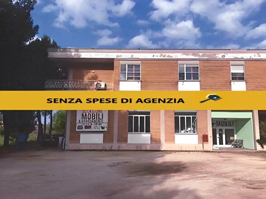 Immagine 1 di Capannone industriale in vendita  in Via San Claudio 2 a Spello