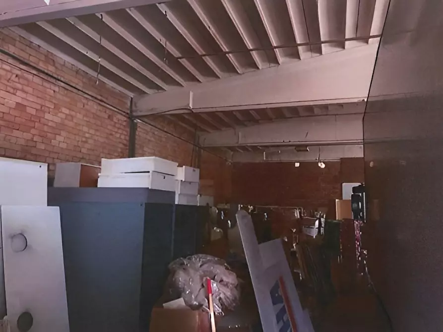 Immagine 5 di Capannone industriale in vendita  in Via San Claudio 2 a Spello