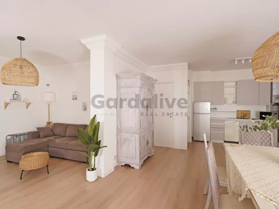 Immagine 3 di Appartamento in vendita  in Via Miralago a Toscolano-Maderno