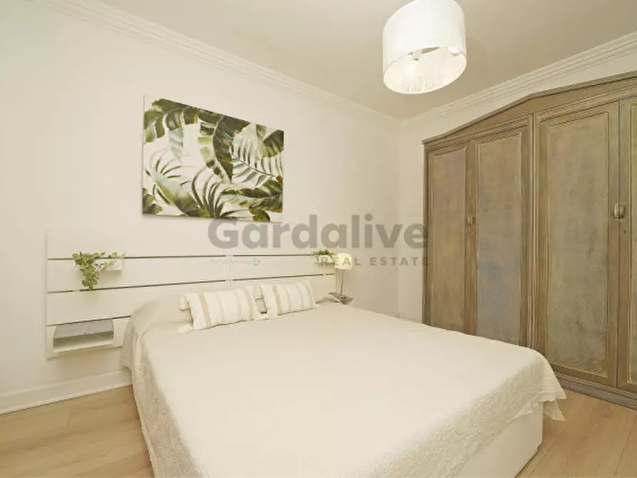 Immagine 19 di Appartamento in vendita  in Via Miralago a Toscolano-Maderno