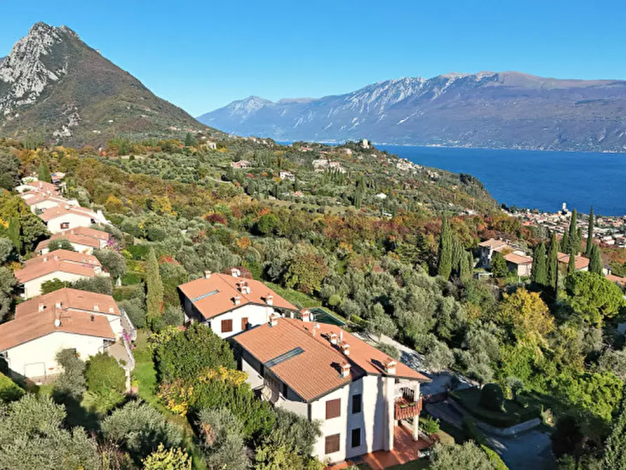 Immagine 30 di Appartamento in vendita  in Via Miralago a Toscolano-Maderno