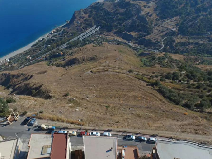 Immagine 1 di Terreno in vendita  in VIA ALCIDE DE GASPERI 1 a Forza D'agro'
