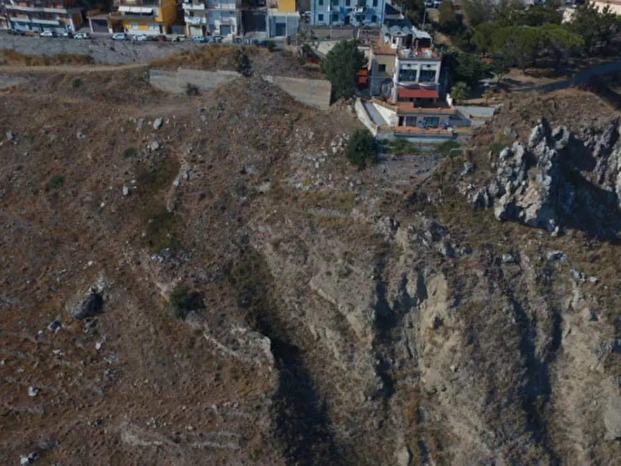 Immagine 8 di Terreno in vendita  in VIA ALCIDE DE GASPERI 1 a Forza D'agro'