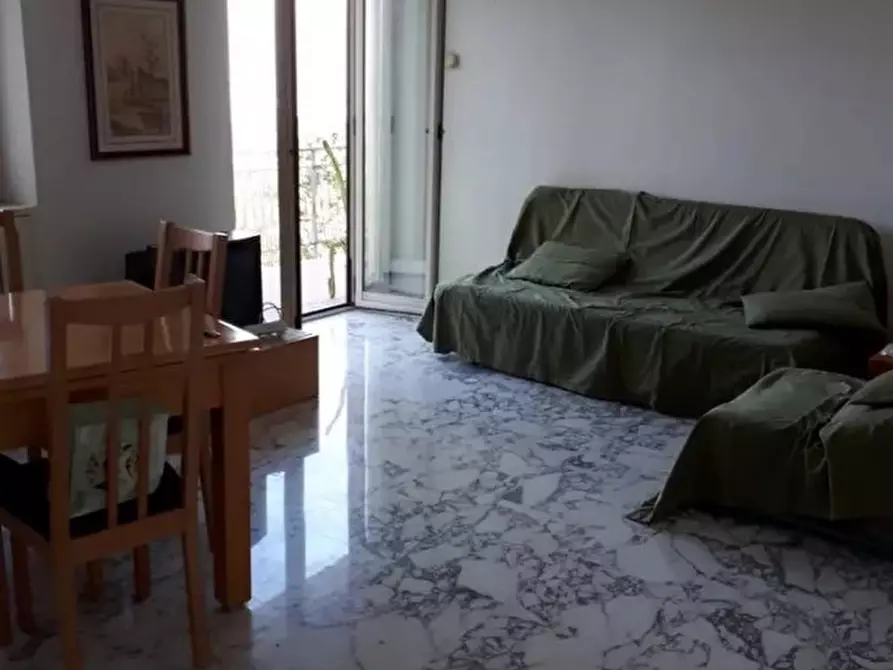 Immagine 1 di Appartamento in affitto  in Via Bernardo Cavallino a Napoli