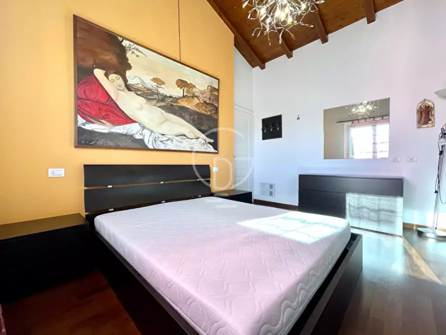 Immagine 17 di Villa in vendita  in via Aldo Moro a Moniga Del Garda