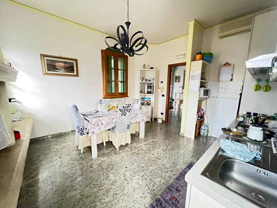 Immagine 1 di Casa indipendente in vendita  in VIA BASSA a Veronella