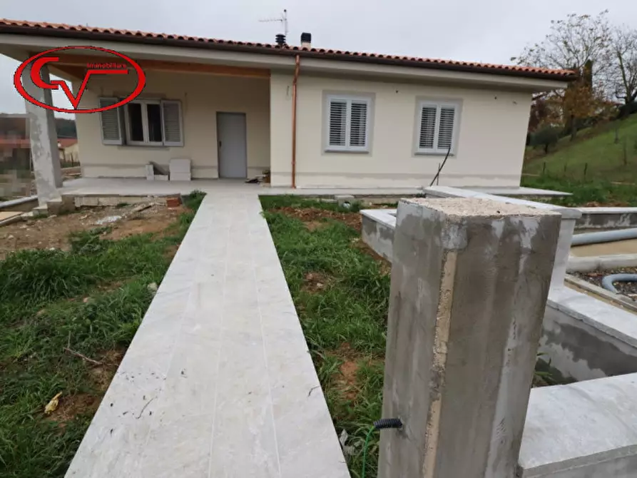 Immagine 2 di Casa indipendente in vendita  in via della Costituzione a Bucine