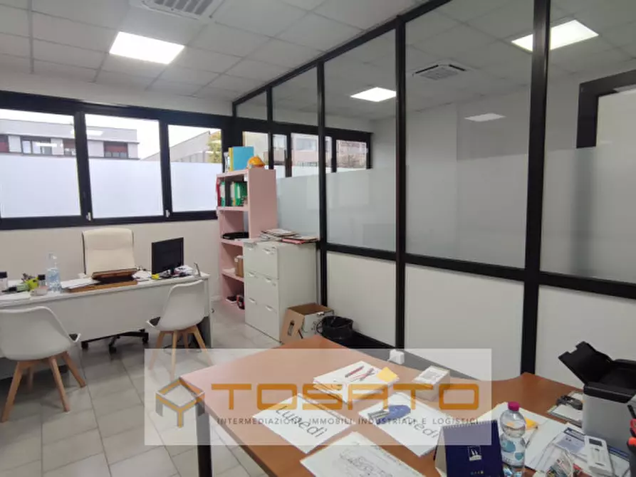 Immagine 4 di Capannone industriale in vendita  a Sona