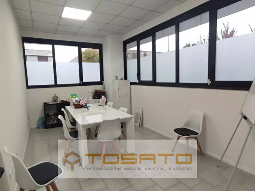 Immagine 6 di Capannone industriale in vendita  a Sona