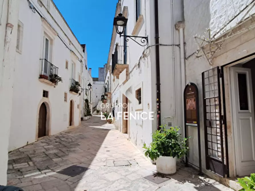 Immagine 3 di Casa indipendente in vendita  in VIA GIANNONE a Locorotondo
