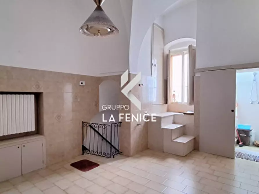 Immagine 42 di Casa indipendente in vendita  in VIA GIANNONE a Locorotondo