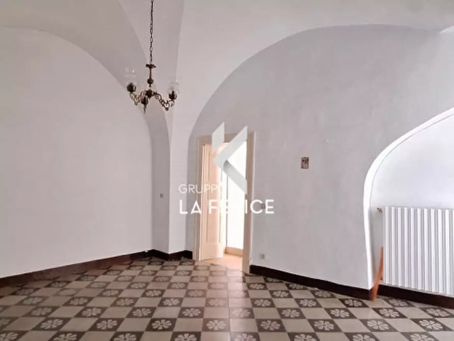 Immagine 45 di Casa indipendente in vendita  in VIA GIANNONE a Locorotondo