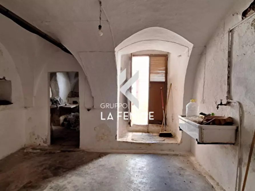 Immagine 61 di Casa indipendente in vendita  in VIA GIANNONE a Locorotondo