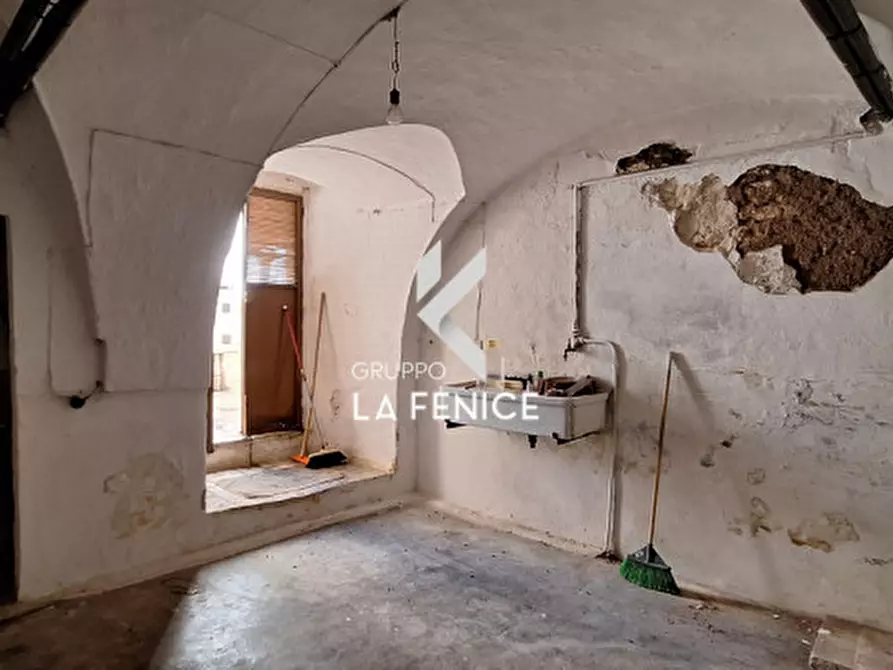 Immagine 63 di Casa indipendente in vendita  in VIA GIANNONE a Locorotondo