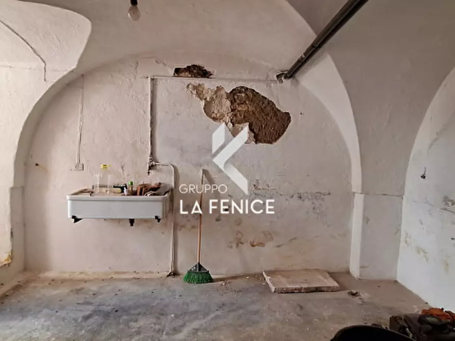 Immagine 65 di Casa indipendente in vendita  in VIA GIANNONE a Locorotondo