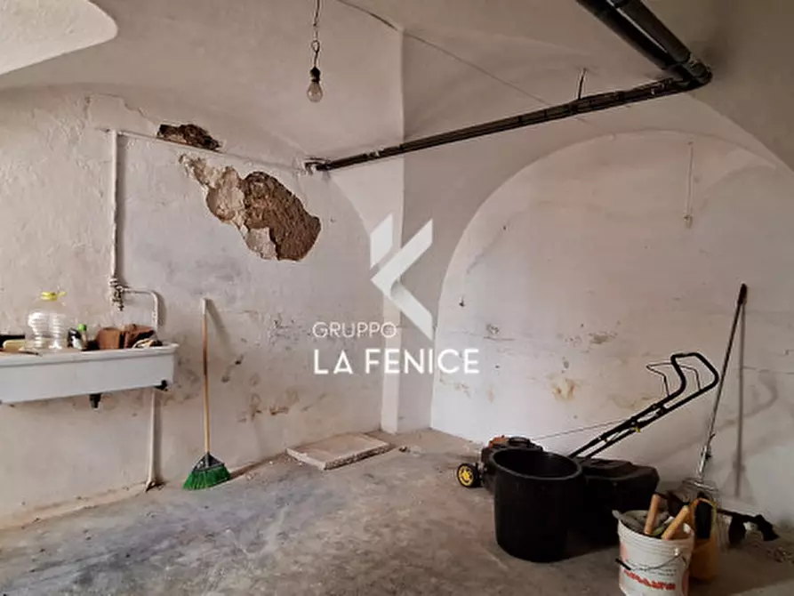 Immagine 68 di Casa indipendente in vendita  in VIA GIANNONE a Locorotondo