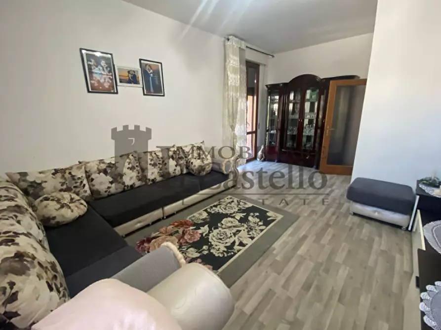 Immagine 3 di Appartamento in vendita  in Via Roma a Castiglione Del Lago