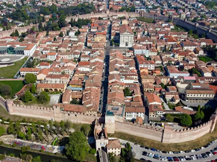 Immagine 1 di Casa bifamiliare in vendita  a Cittadella