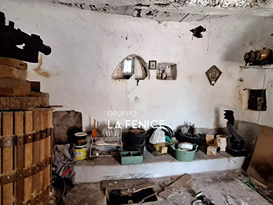 Immagine 38 di Rustico / casale in vendita  in C.DA TOMMASONE a Locorotondo