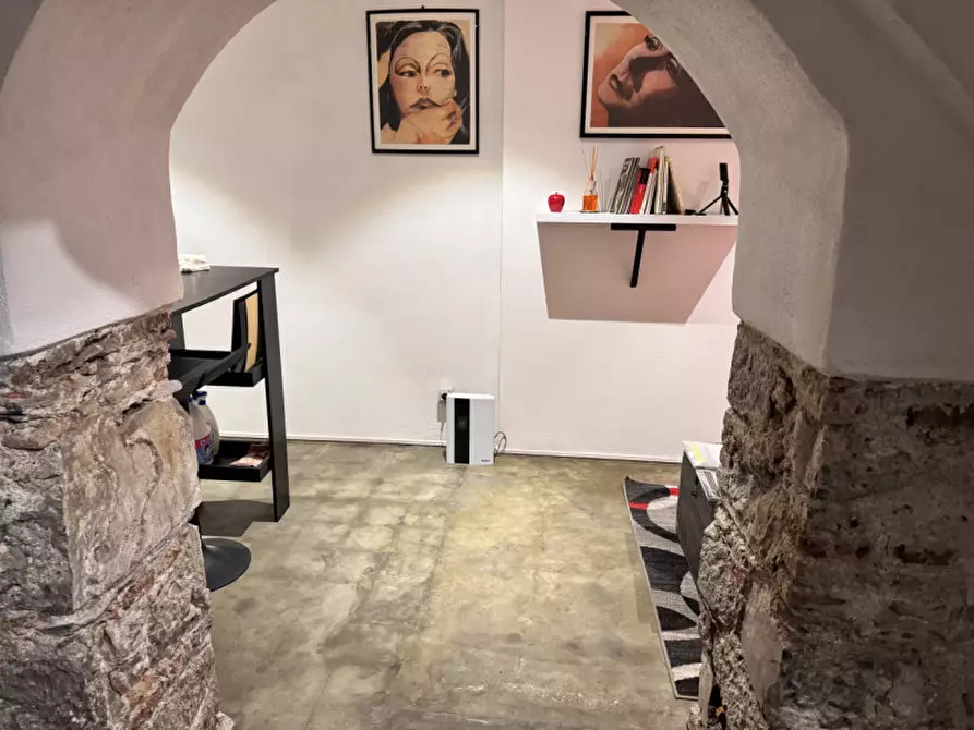 Immagine 6 di Magazzino in vendita  in via canneto il lungo a Genova