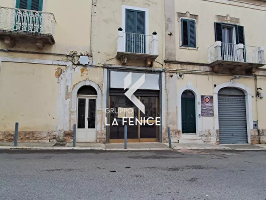 Immagine 2 di Laboratorio in vendita  in via Alberobello, 43-45 a Locorotondo