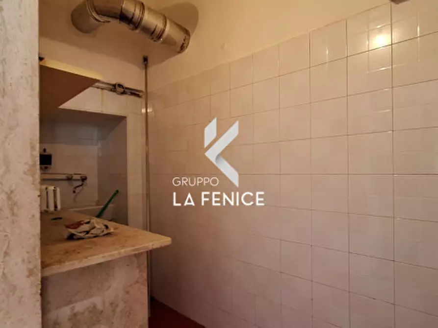 Immagine 12 di Laboratorio in vendita  in via Alberobello, 43-45 a Locorotondo