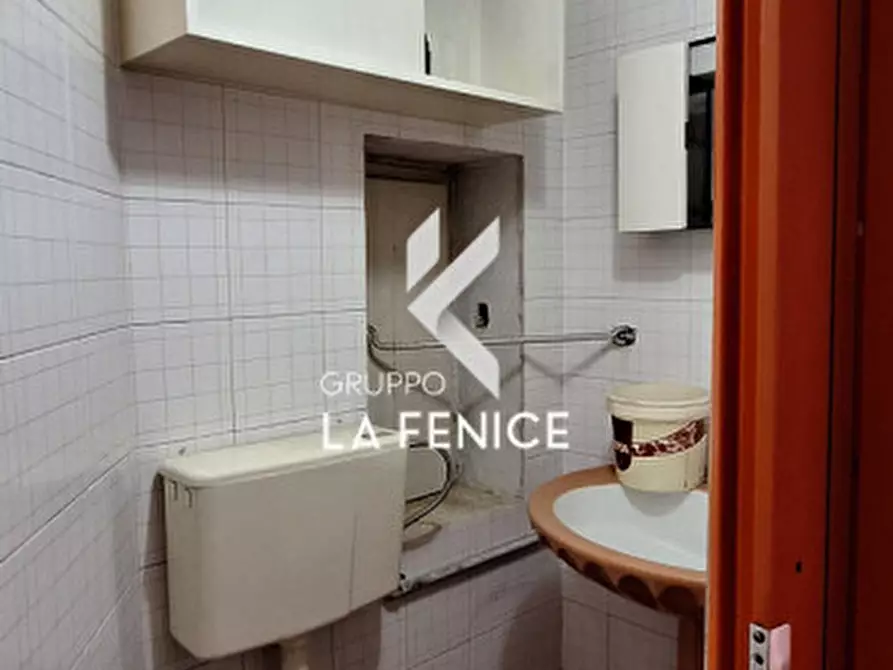 Immagine 16 di Laboratorio in vendita  in via Alberobello, 43-45 a Locorotondo