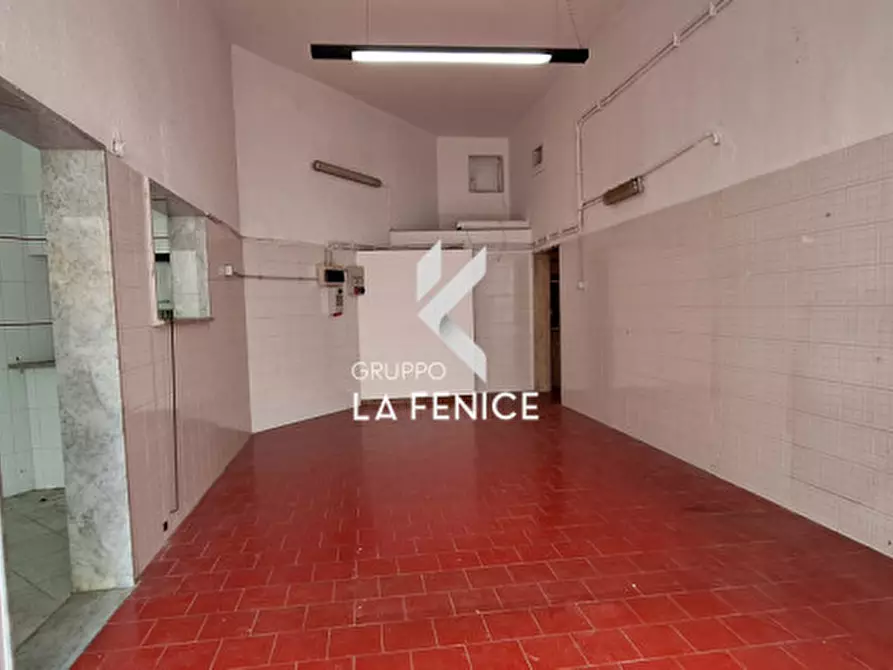 Immagine 18 di Laboratorio in vendita  in via Alberobello, 43-45 a Locorotondo