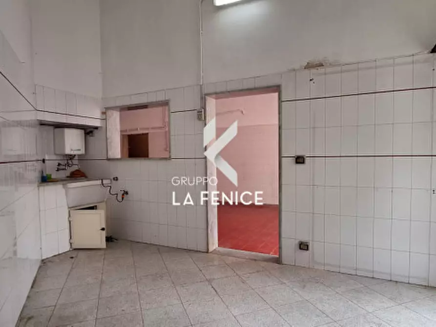 Immagine 21 di Laboratorio in vendita  in via Alberobello, 43-45 a Locorotondo