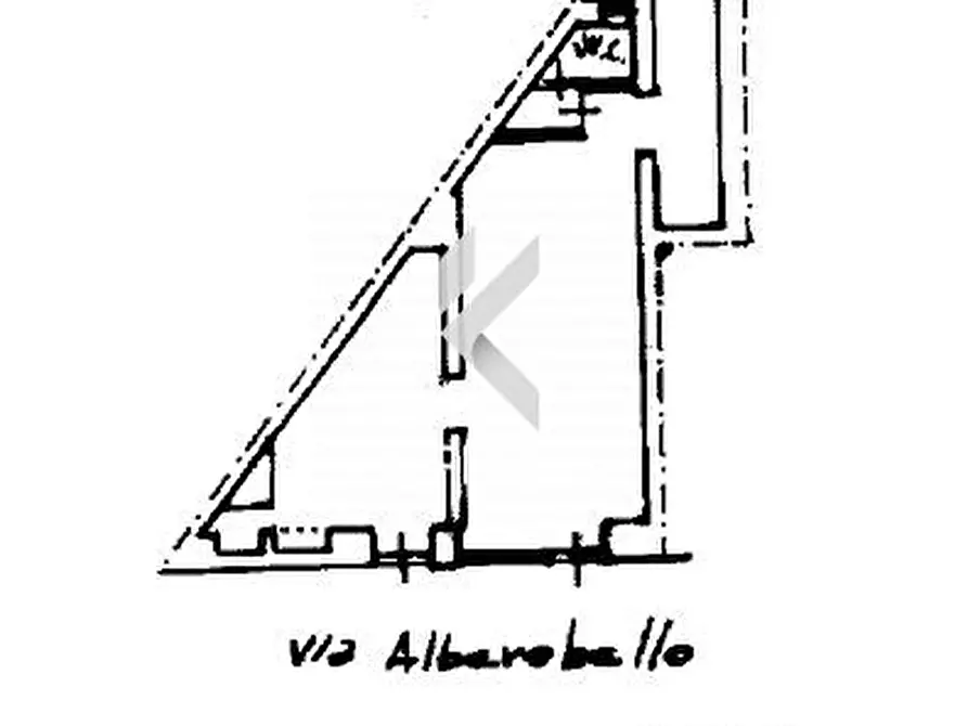 Immagine 25 di Laboratorio in vendita  in via Alberobello, 43-45 a Locorotondo