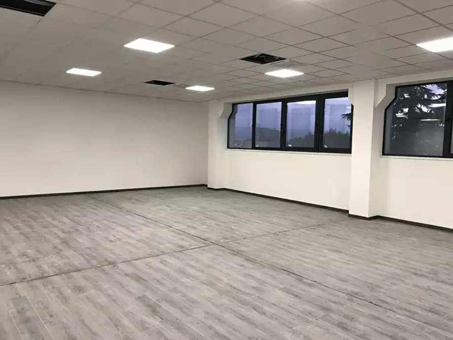 Immagine 7 di Ufficio in affitto  in Viale San Lazzaro a Vicenza