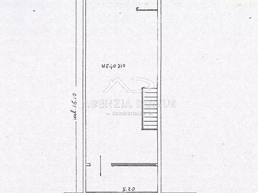 Immagine 5 di Negozio in vendita  in Via Gallipoli, 100 a Racale